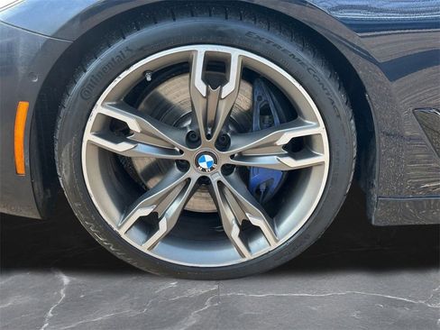 Used 2018 BMW M550i xDrive image 37