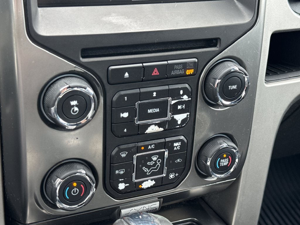 Used 2014 Ford F150 FX4 w/ Equipment Group 402A Luxury AWD/4WD image 23