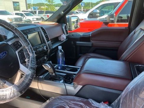 Used 2019 Ford F150 Platinum w/ Equipment Group 701A Luxury AWD/4WD image 19