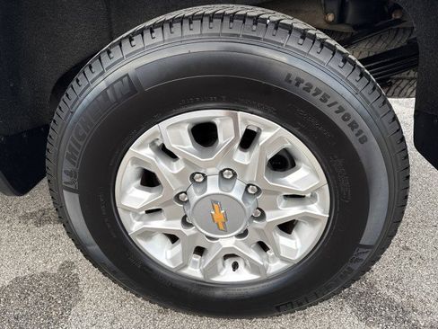 Used 2024 Chevrolet Silverado 3500 LTZ w/ LTZ Convenience Package image 11