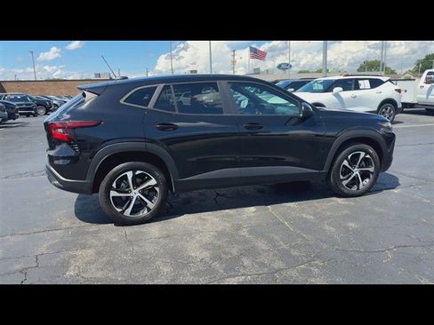 Certified 2024 Chevrolet Trax RS w/ Driver Confidence Package FWD image 9