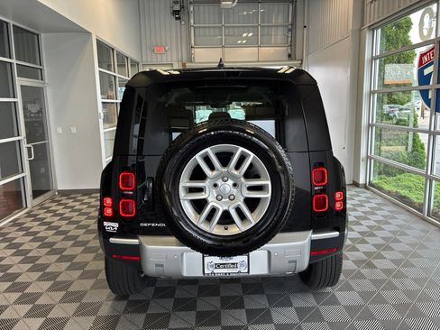 Used 2024 Land Rover Defender 110 S AWD/4WD image 5