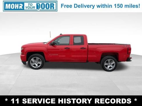 Used 2018 Chevrolet Silverado 1500 Custom w/ Custom Value Package image 2