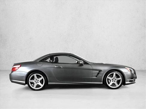 Used 2013 Mercedes-Benz SL 550 image 4