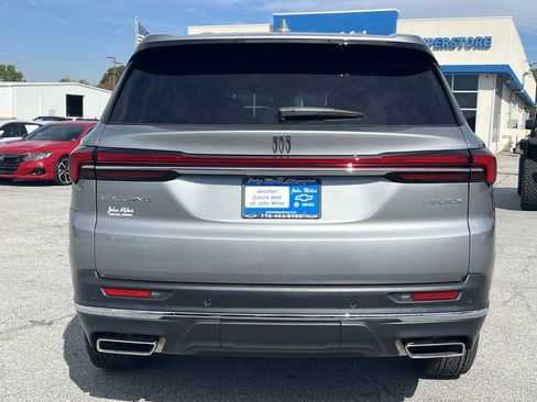 New 2026 Buick Enclave Preferred image 24