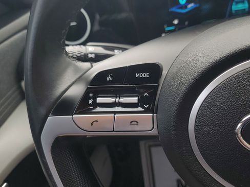 Used 2022 Hyundai Elantra Limited image 23