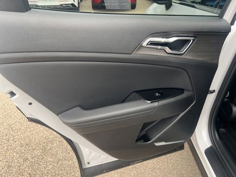 Certified 2024 Kia Sportage X-Pro Prestige AWD/4WD image 10