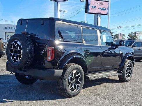 New 2025 Ford Bronco Outer Banks image 4