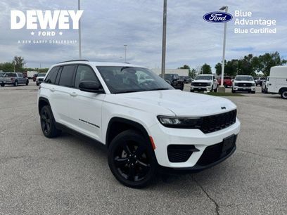 Used 2023 Jeep Grand Cherokee Altitude