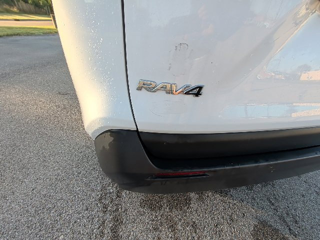 Certified 2025 Toyota RAV4 LE FWD image 8