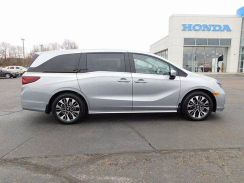 New 2026 Honda Odyssey Elite image 2
