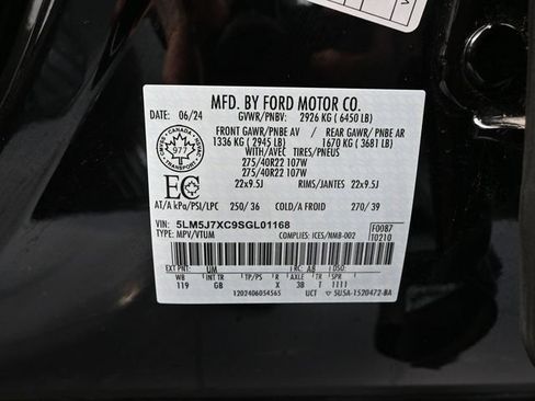 Used 2025 Lincoln Aviator Reserve w/ Equipment Group 201A AWD/4WD image 64