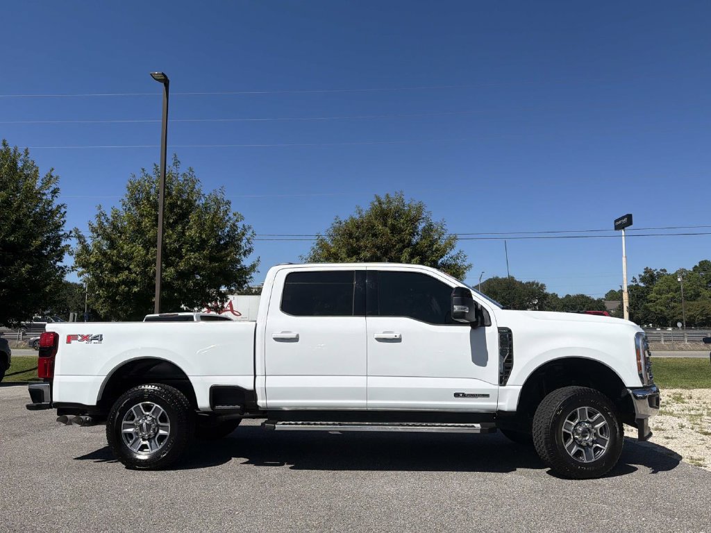 Used 2023 Ford F250 Lariat w/ FX4 Off-Road Package AWD/4WD image 3