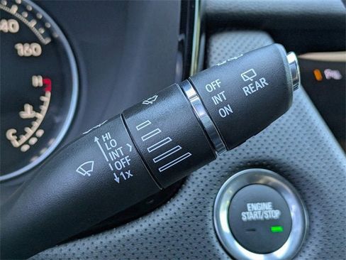 New 2025 Cadillac XT6 Luxury image 29