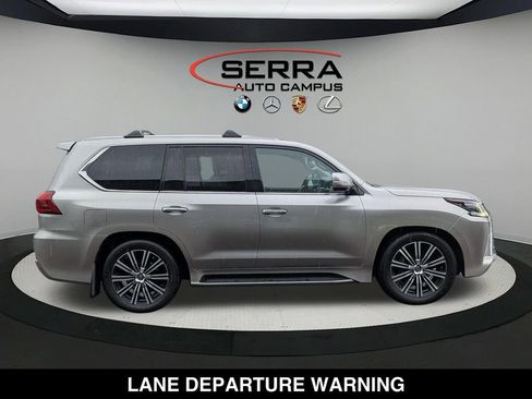 Used 2019 Lexus LX 570 4WD w/ Luxury Package image 15
