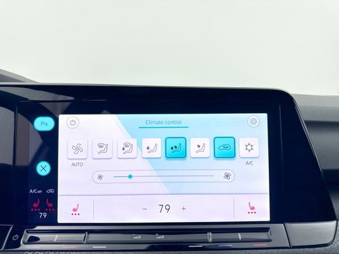 Used 2024 Volkswagen GTI SE image 27