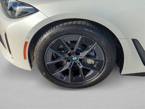 Used 2025 BMW i4 xDrive40i w/ Premium Package AWD/4WD image 24