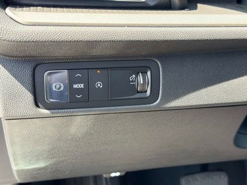 New 2026 Chevrolet Traverse LT w/ Enhanced Driving Package FWD image 26