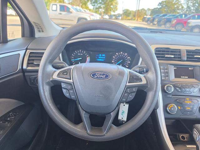 Used 2014 Ford Fusion S FWD image 16