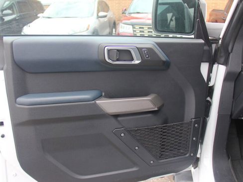 Used 2023 Ford Bronco Outer Banks image 29