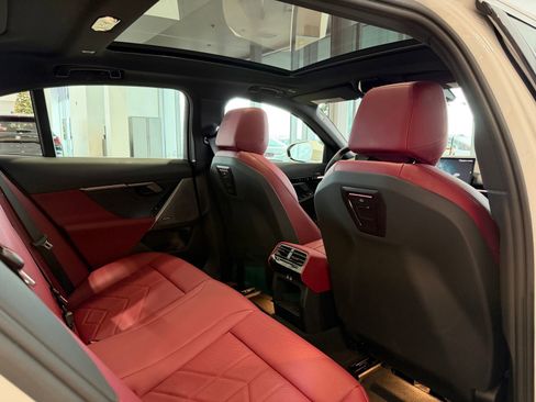 Certified 2025 BMW 530i xDrive image 38