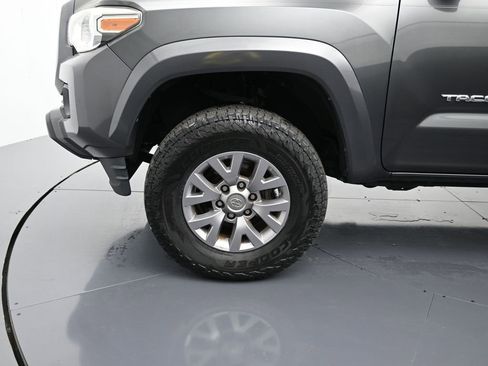 Used 2019 Toyota Tacoma SR5 image 10