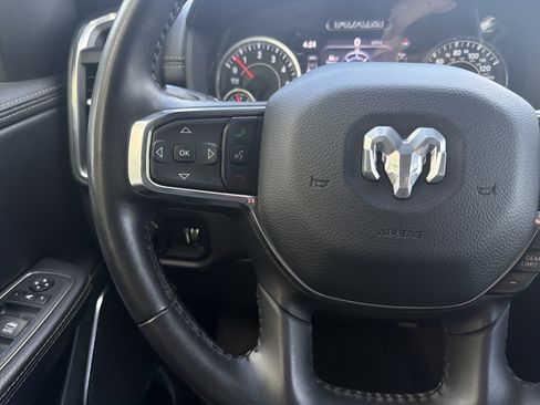 Used 2024 RAM 1500 Laramie AWD/4WD image 19