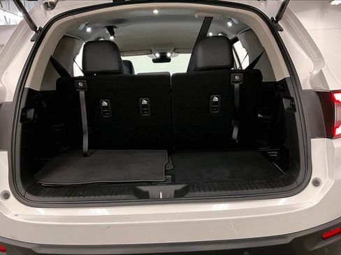 Used 2025 Honda Pilot EX-L image 40