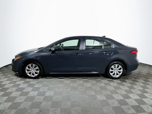 Certified 2025 Toyota Corolla LE FWD image 4