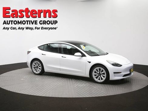 Used 2022 Tesla Model 3 Long Range AWD/4WD image 44