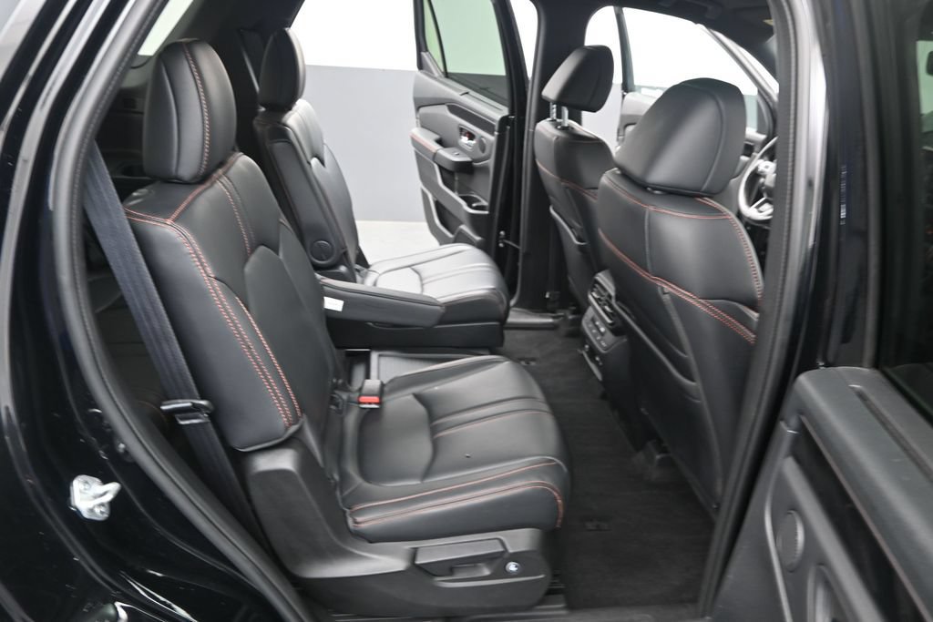 Used 2023 Honda Pilot TrailSport image 30