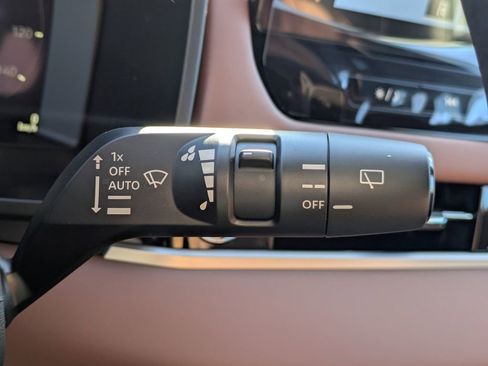 New 2026 Mitsubishi Outlander SEL FWD image 32