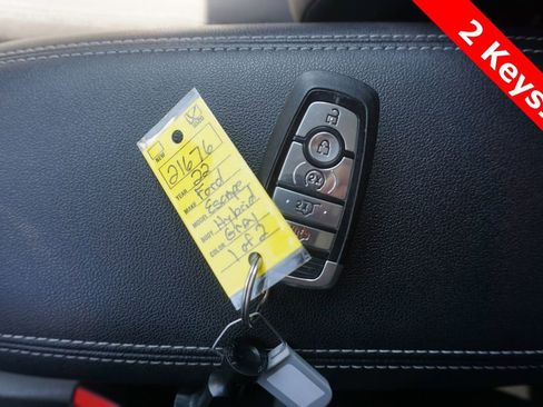 Used 2022 Ford Escape SE w/ Convenience Package image 32