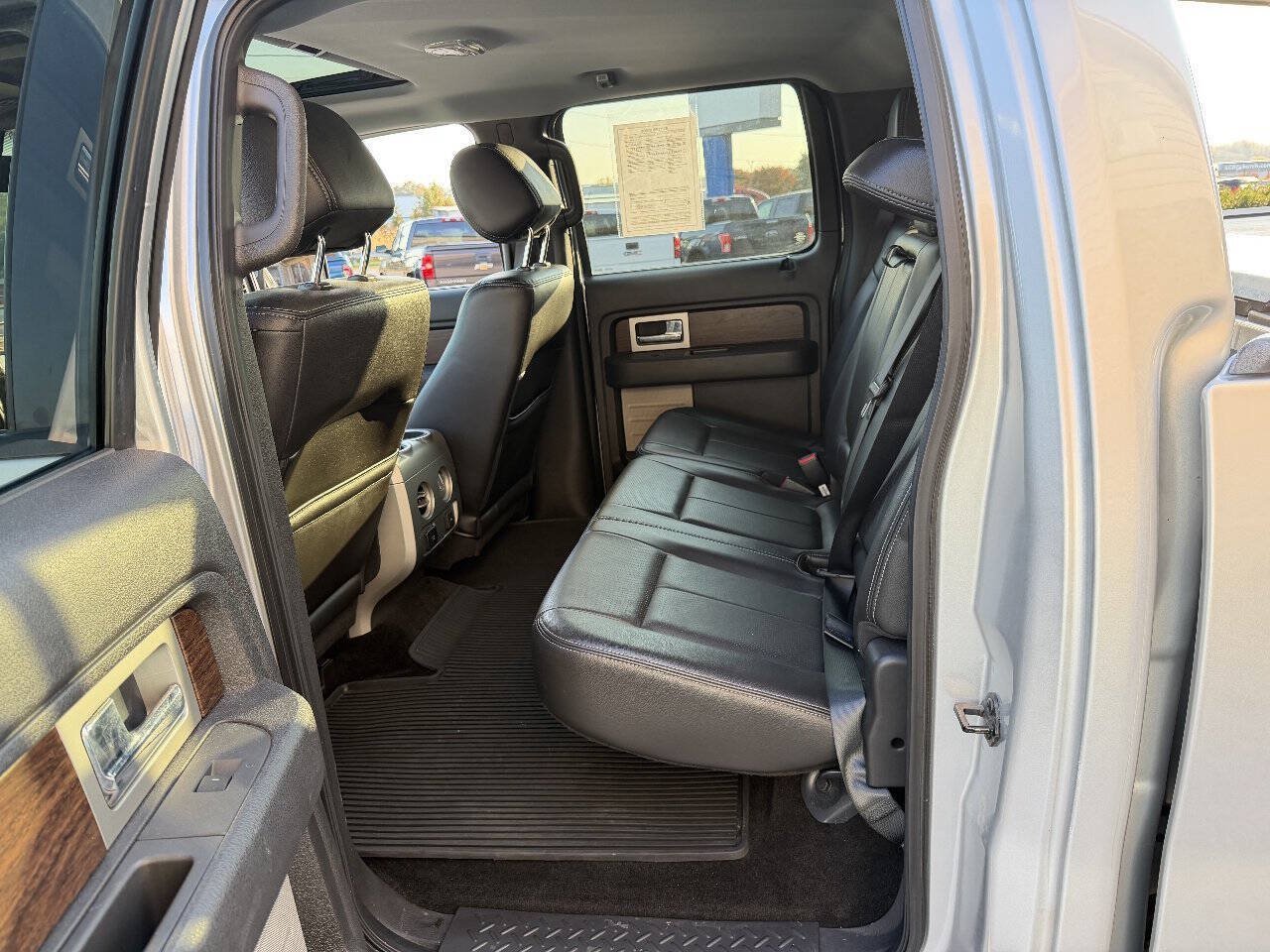 Used 2014 Ford F150 Lariat w/ Equipment Group 502A Luxury AWD/4WD image 28