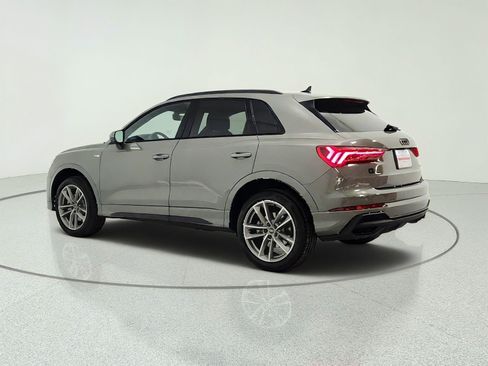 Used 2025 Audi Q3 2.0T Premium w/ Convenience Package AWD/4WD image 7
