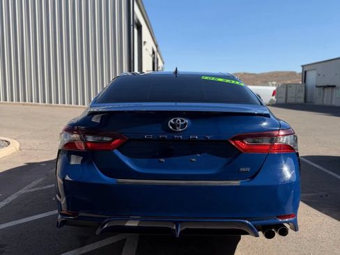 Used 2023 Toyota Camry SE FWD image 5