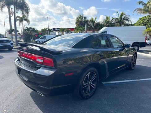 Used 2014 Dodge Charger SXT Plus AWD/4WD image 5