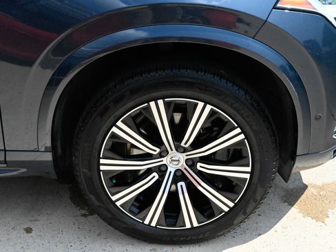 Used 2023 Volvo XC90 B6 Plus AWD/4WD image 12