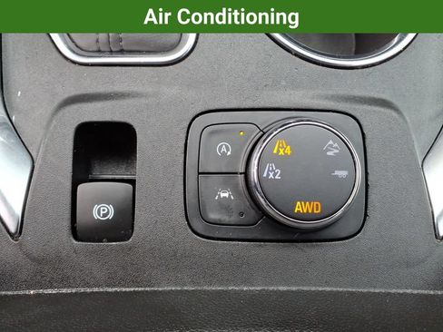 Certified 2022 Chevrolet Traverse High Country AWD/4WD image 27