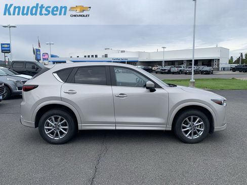 Used 2025 MAZDA CX-5 AWD 2.5 S w/ Preferred Package image 8