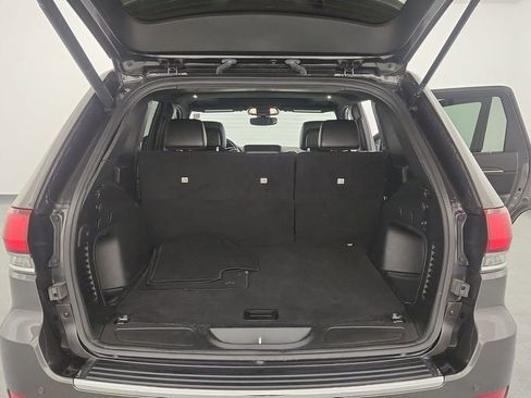 Used 2021 Jeep Grand Cherokee Limited AWD/4WD image 29