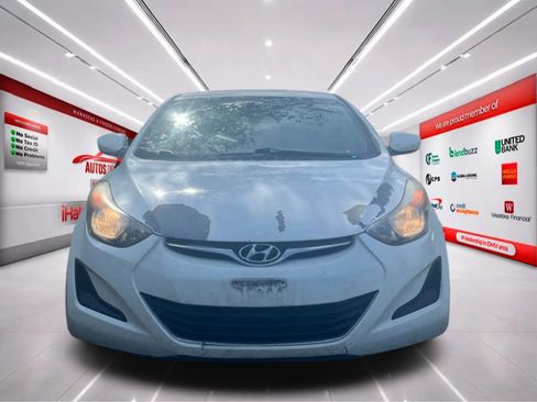 Used 2016 Hyundai Elantra SE FWD image 2