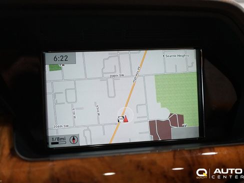 Used 2013 Mercedes-Benz GLK 350 4MATIC image 18