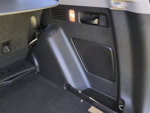 Used 2020 Honda CR-V Touring image 40