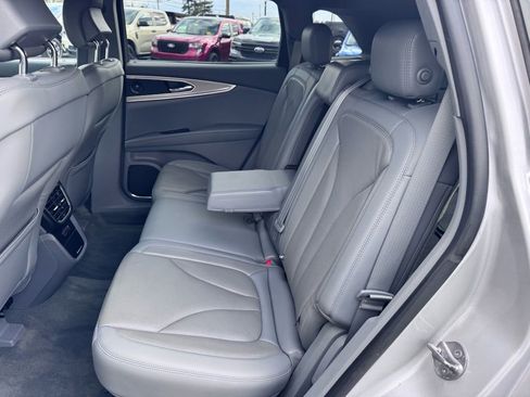 Used 2019 Lincoln Nautilus Reserve w/ Cargo Utility Package image 32