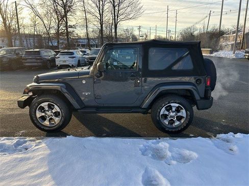 Used 2016 Jeep Wrangler Sahara w/ Connectivity Group image 5