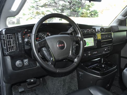 Used 2021 GMC Savana 2500 image 8