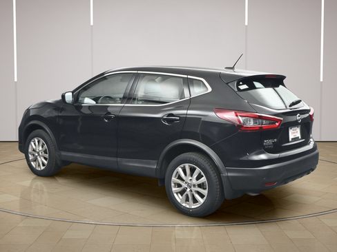 Certified 2021 Nissan Rogue Sport S FWD image 5