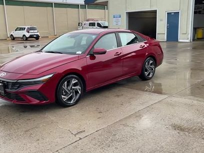 Used 2025 Hyundai Elantra Limited
