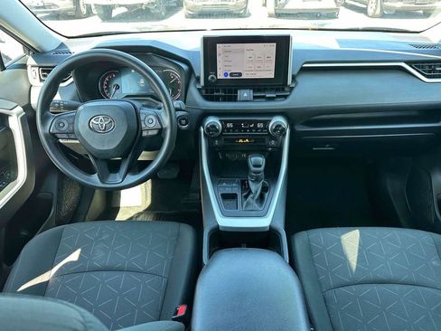 Used 2024 Toyota RAV4 XLE FWD image 12